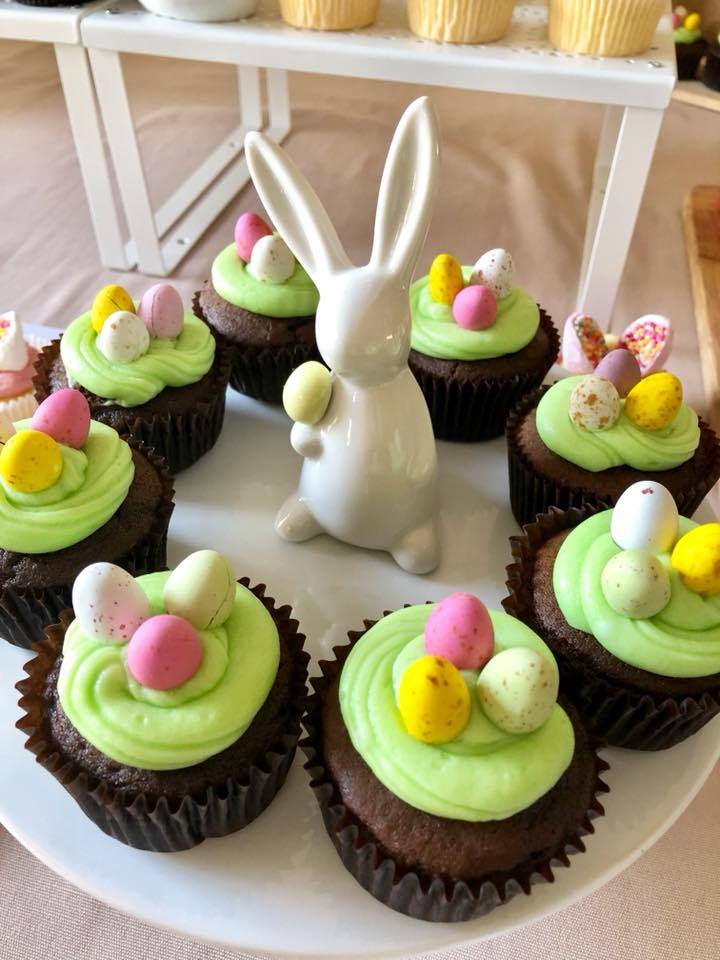 Cupcake Day for the Rabbit Run Away Orphanage ！！_c0133478_13240040.jpg