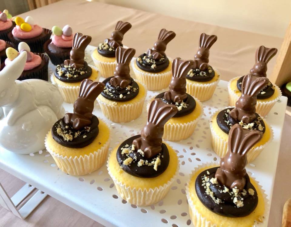Cupcake Day for the Rabbit Run Away Orphanage ！！_c0133478_13251322.jpg