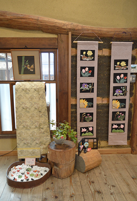『第二回 布遊びの会 作品展』が開催されました。_b0186205_09102184.jpg