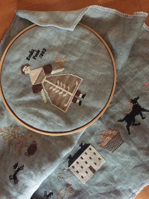 Emilia Poole Sewing Basket-完成_d0087327_11222235.jpg