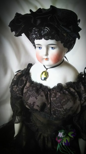 ドイツ アンティークチャイナヘッドドール HERTWIG アンティーク