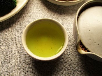 荒畑園の『静岡県の深むし緑茶』を飲んでみた♪_a0305576_10314608.jpg