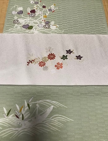 野口さん小紋+まいづる帯コーデ・4月営業日のお知らせ_f0181251_18594872.jpg