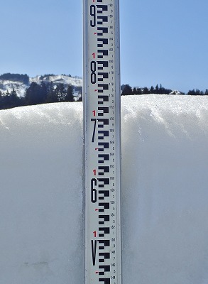 積雪はまだ170センチも！_c0336902_19223685.jpg