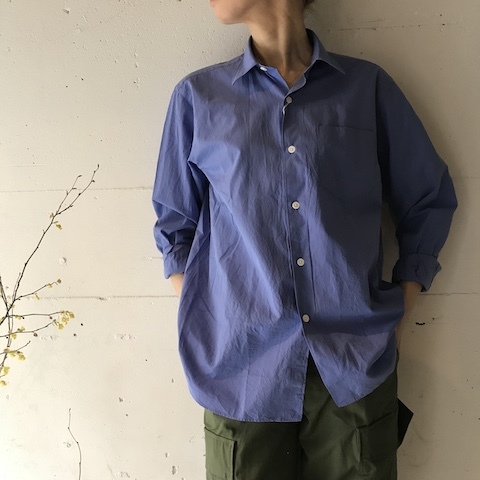 ブルーの色のシャツ　COMOLI_d0364239_19574129.jpg