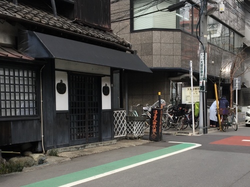 b0330040_16190304.jpeg