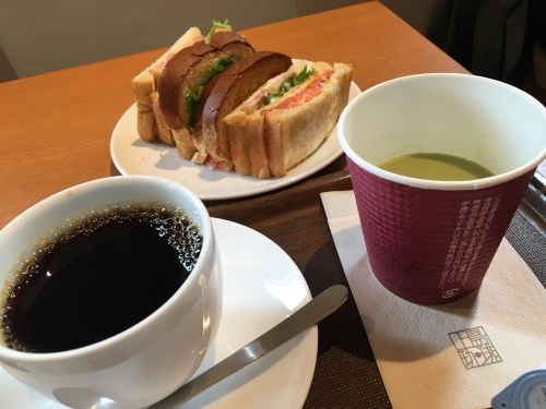 b0330040_21475089.jpeg
