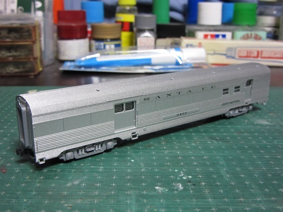 KATO CORRUGATED PASSENGERCAR KATO CORRUGATED PASSENGERCAR