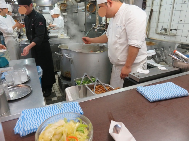 日本橋「たいめいけん」でラーメンとカレーをいただく。。　　2018年　3月_d0337530_11374857.jpg