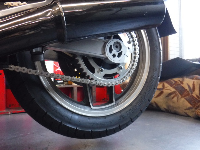 16インチ忍者・・・車検点検整備でござりまする。_a0163159_22225919.jpg