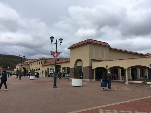 b0004229_15104662.jpeg