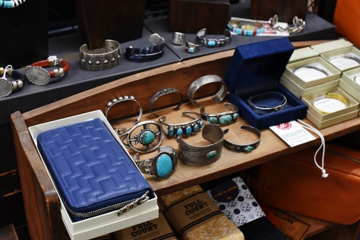 春の大人の小物★ HAN KJOBENHAVN SUN GLASS_d0152280_07303112.jpg