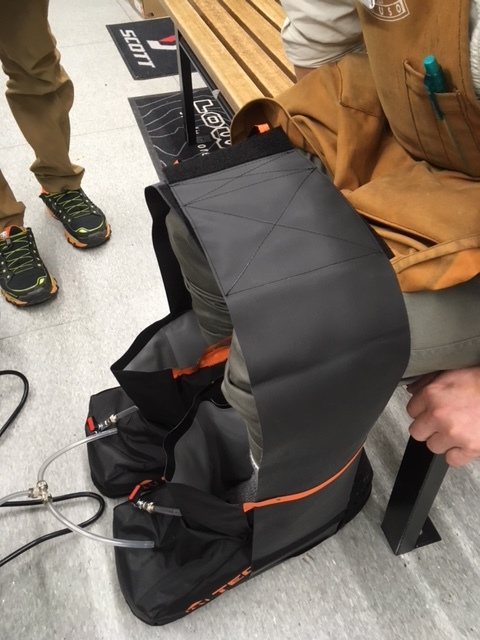 世界初!熱成型できる登山靴_d0198793_11294704.jpeg