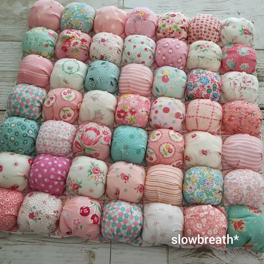 パフのクッション 完成 布と綴る日々 Slow Breath