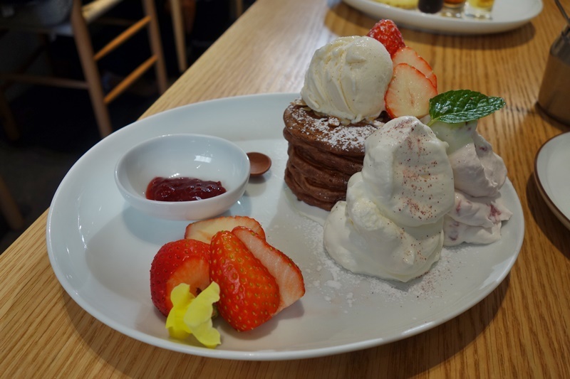 ウズナオムオム駒込でパンケーキ Chamonix シャモニー のパン Life Is Delicious