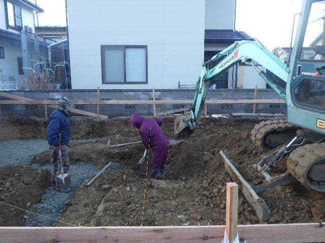 黒石野　桜の見える丘の上の家　着工です！_f0105112_04343315.jpg