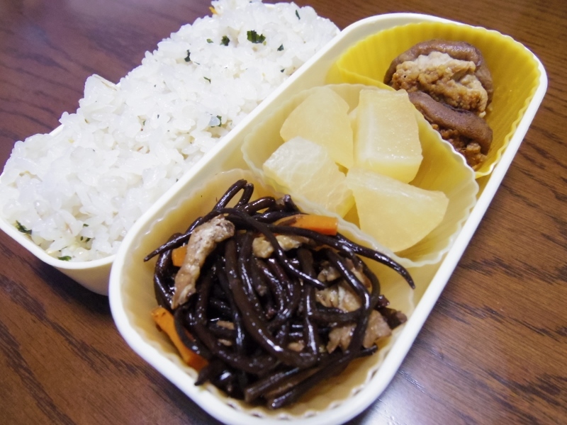 ある日のお弁当（シイタケの肉詰め）_b0287241_06262262.jpg