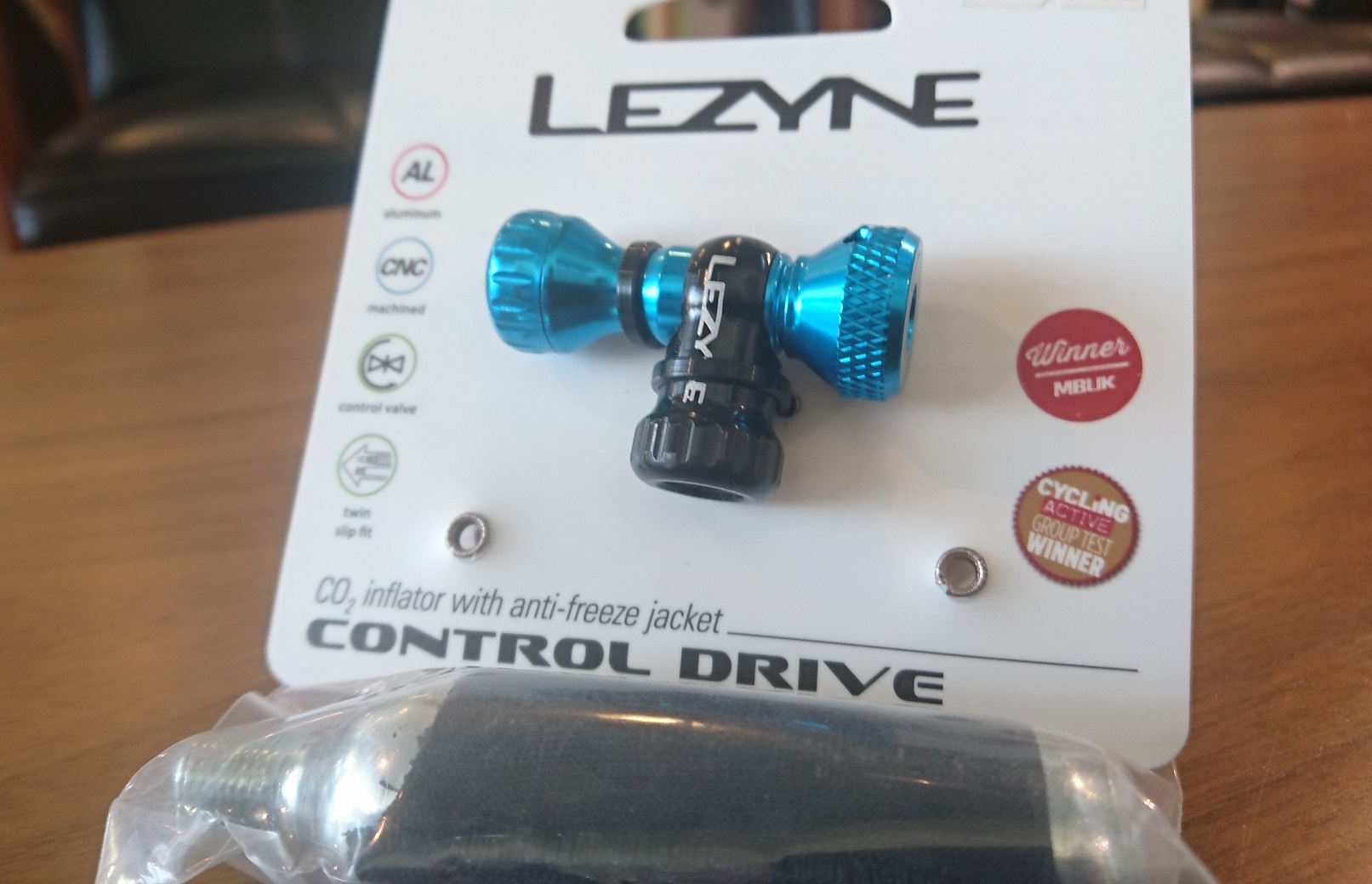 LEZYNE CONTROL DRIVE _d0342759_17135314.jpg