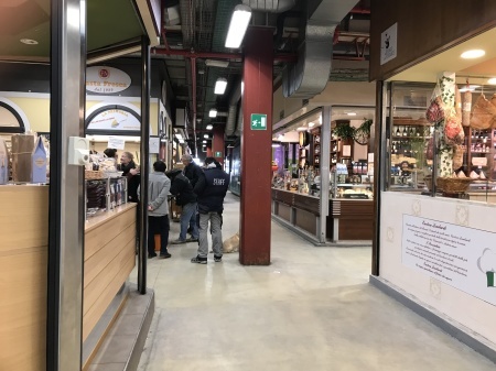 リアル 最後はなぜかうまくいくイタリア人 フィレンツェのガイド なぎさの便り リアル 最後はなぜかうまくいくイタリア人 フィレンツェのガイド なぎさの便り