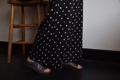 BEG or BLK ドット 。_b0110582_16592345.jpg
