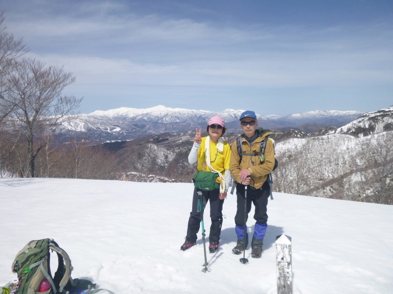 久しぶりに　雪の白尾山 (1,612.4M) に登る_d0170615_22043963.jpg