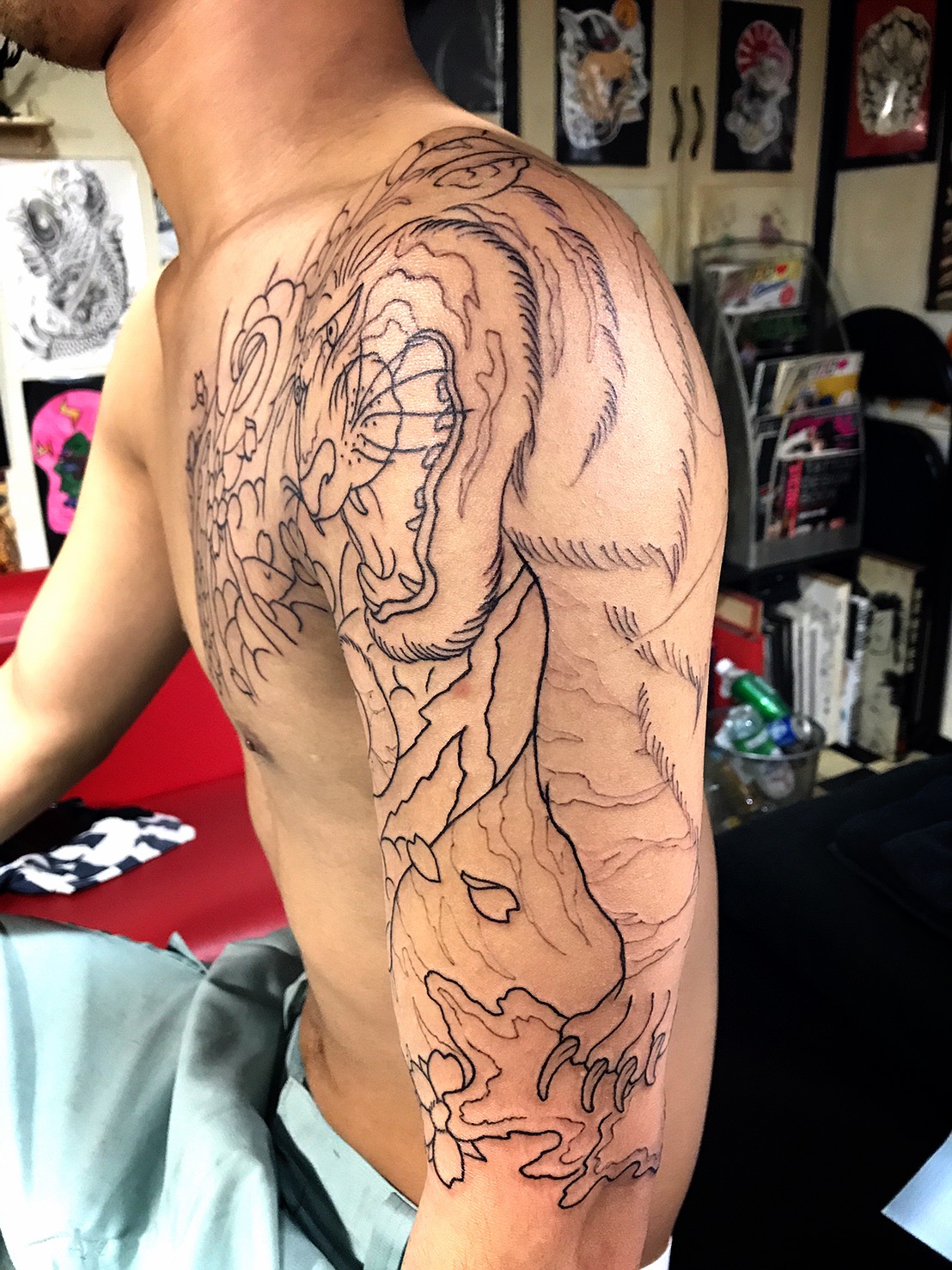 和彫り 虎 七分袖 鯉 桜 千葉刺青 木更津刺青 2face Tattoo Studio Japan 千葉県木更津市 刺青処 聖針 和彫り 虎 七分袖 鯉 桜 千葉刺青 木更津刺青 2face Tattoo Studio Japan 千葉県木更津市 刺青処 聖針