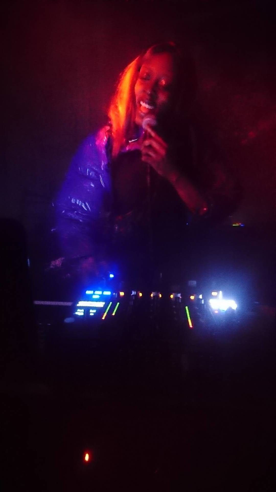 Local 6 World / Klein Live at WWWβ_c0002171_11595615.jpg