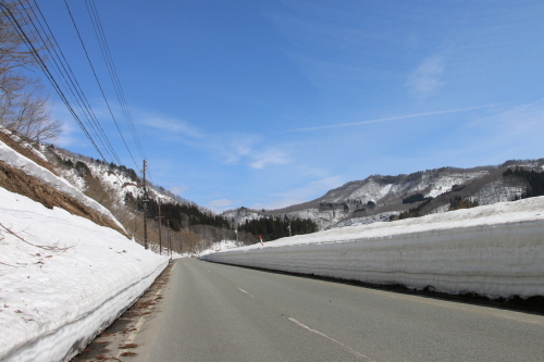 白川湖畔＆飯豊山風景：春分・１,2018.3.21_c0075701_17165667.jpg