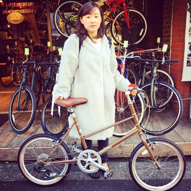 ☆今日のバイシクルガール☆ 自転車女子 自転車ガール ミニベロ クロスバイク ライトウェイ トーキョーバイク シュウイン ラレー ブルーノ おしゃれ自転車 マリン ターン_b0212032_20471626.jpg