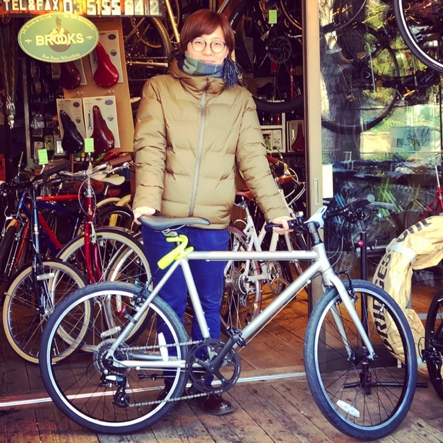 ☆今日のバイシクルガール☆ 自転車女子 自転車ガール ミニベロ クロスバイク ライトウェイ トーキョーバイク シュウイン ラレー ブルーノ おしゃれ自転車 マリン ターン_b0212032_20472724.jpg