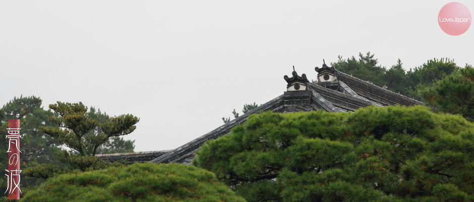 京都御所、屋根の鬼瓦と紅葉_b0157849_15005099.jpg