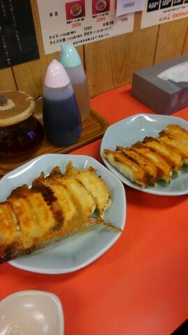 宇都宮餃子みんみんにて　焼き餃子＆水餃子＆揚げ餃子を食べる会、結成☆_d0045362_09364779.jpg