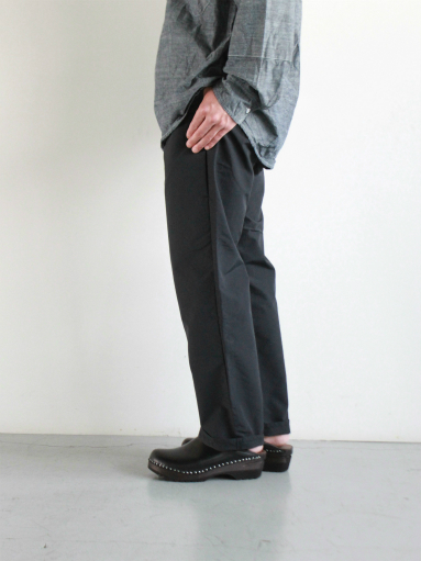 NECESSARY or UNNECESSARY (N.O.UN.)　SPINDLE PANTS ‘RIP’ / BLACK_b0139281_1331460.jpg