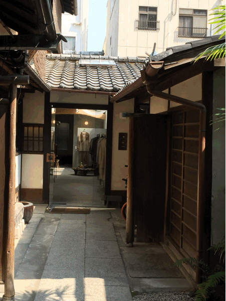 b0151911_07505940.gif