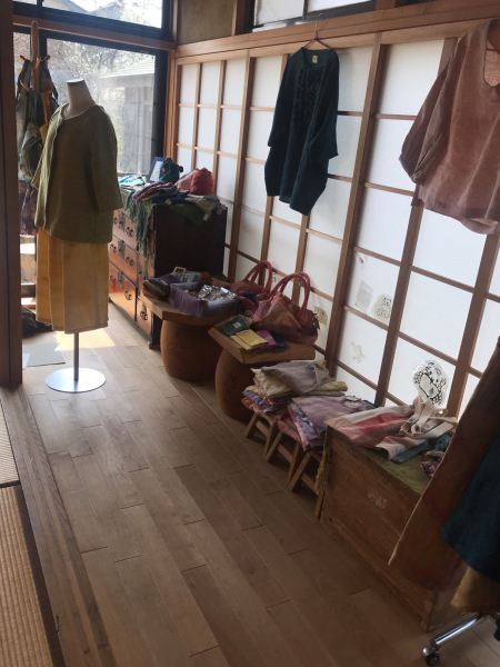 木ぐらし 草木染め展_c0164227_16383067.jpg