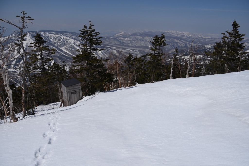 春スキーはじめは岩菅山で_a0115745_20314359.jpg