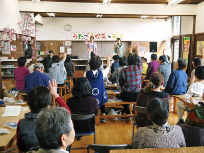 東京新宿の「うたごえ喫茶ともしび」さんが、今年も菊池にやってきました！_a0254656_18422750.jpg