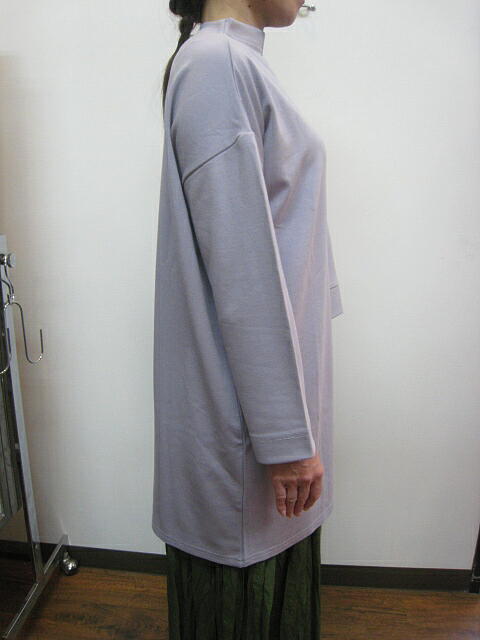 ＯＳＭＯＳＩＳ （オズモーシス） ボトルネックアシンメトリーＴシャツ　ＬＩＧＨＴＧＲＡＹ_a0089359_1224718.jpg