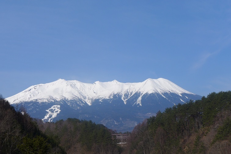 ３月２７日「朝刊」いろは坂と中禅寺湖まで。。_a0130586_09243475.jpg