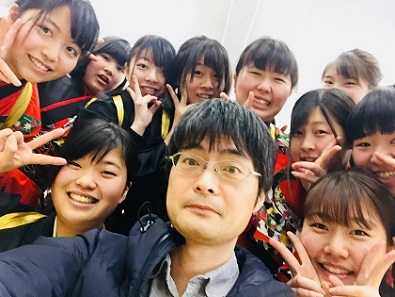 八幡中央高校 書道パフォーマンス スタジオタンガ ブログトマリ