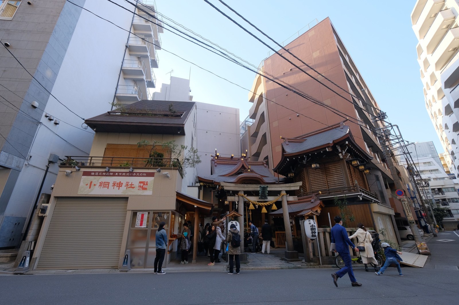 御朱印5 小網神社＠日本橋　マンションに挟まれこじんまりとした歴史ある神社_b0024832_23542042.jpg