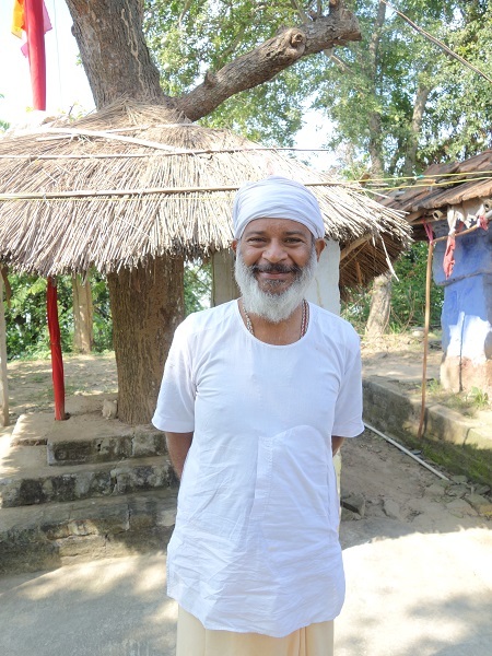 ガンガーに浮かぶ島 タパス・ダム寺院 Tapas Dham temples 訪問_d0360509_20565472.jpg