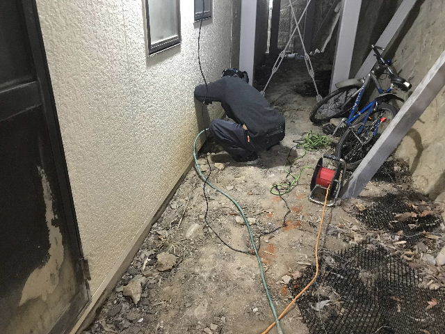 シロアリ予防と建デポと・・・_f0031037_20151876.jpg