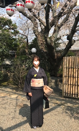 北野をどり・桜の下の着物姿・京都の桜も今週末が見頃_f0181251_1823383.jpg