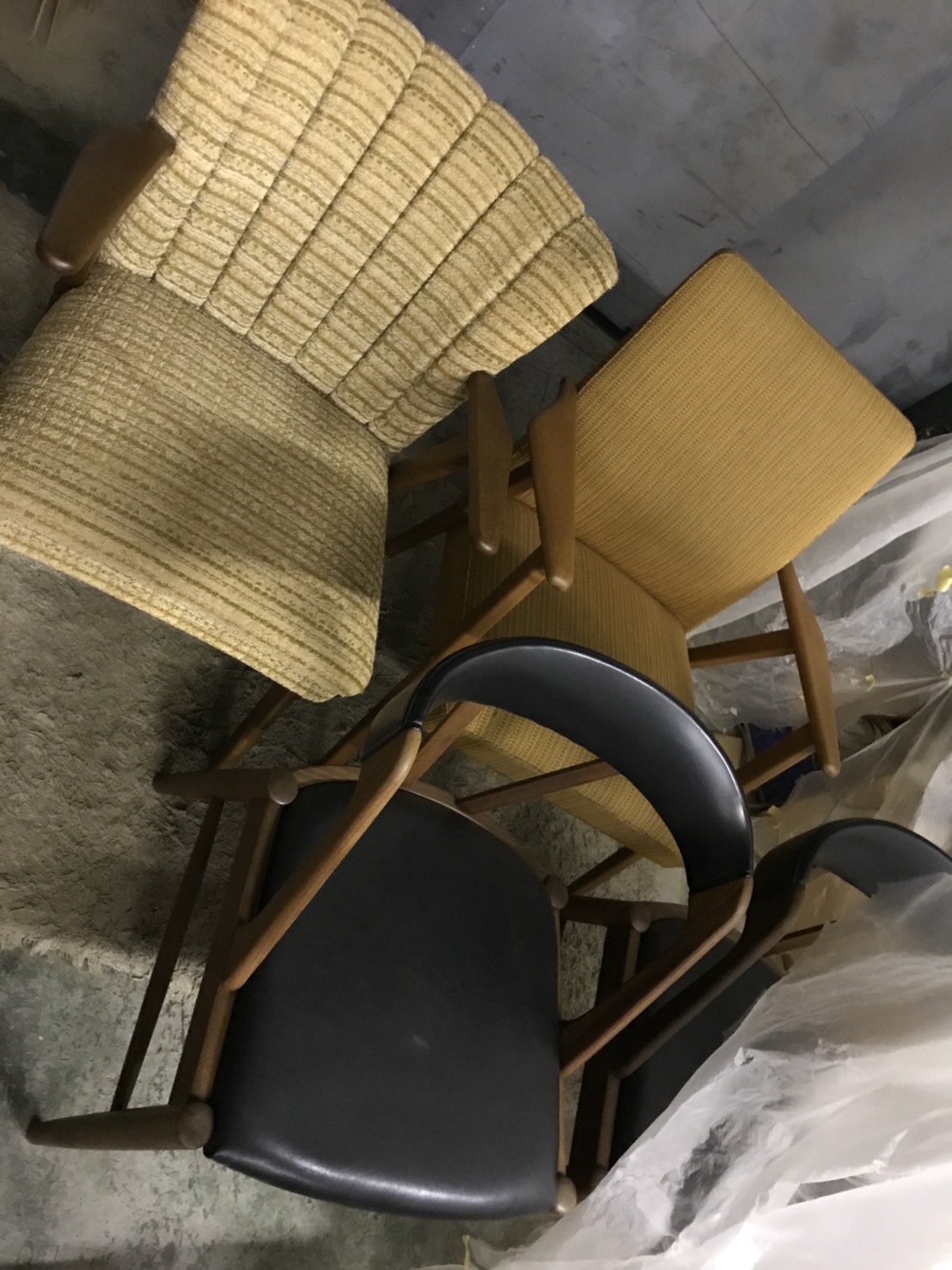 【北欧ヴィンテージ家具】ただいまどっさりメンテナンス中_f0326751_12300219.jpg