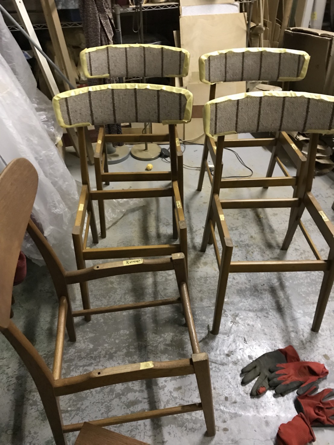 【北欧ヴィンテージ家具】ただいまどっさりメンテナンス中_f0326751_12301733.jpg