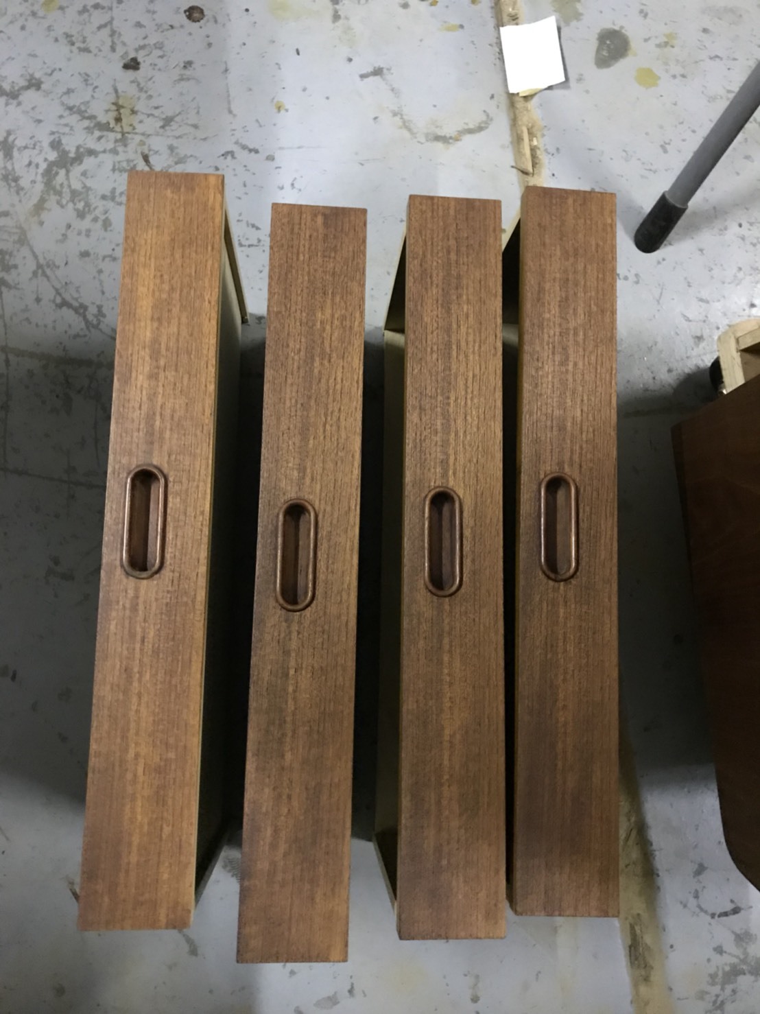 【北欧ヴィンテージ家具】ただいまどっさりメンテナンス中_f0326751_12304709.jpg