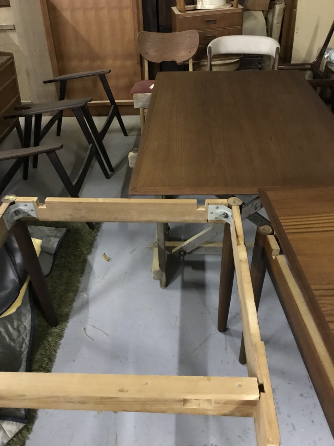 【北欧ヴィンテージ家具】ただいまどっさりメンテナンス中_f0326751_12313205.jpg
