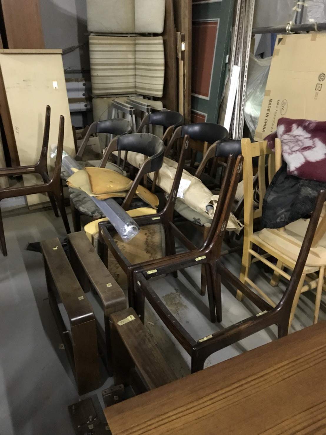 【北欧ヴィンテージ家具】ただいまどっさりメンテナンス中_f0326751_12315431.jpg