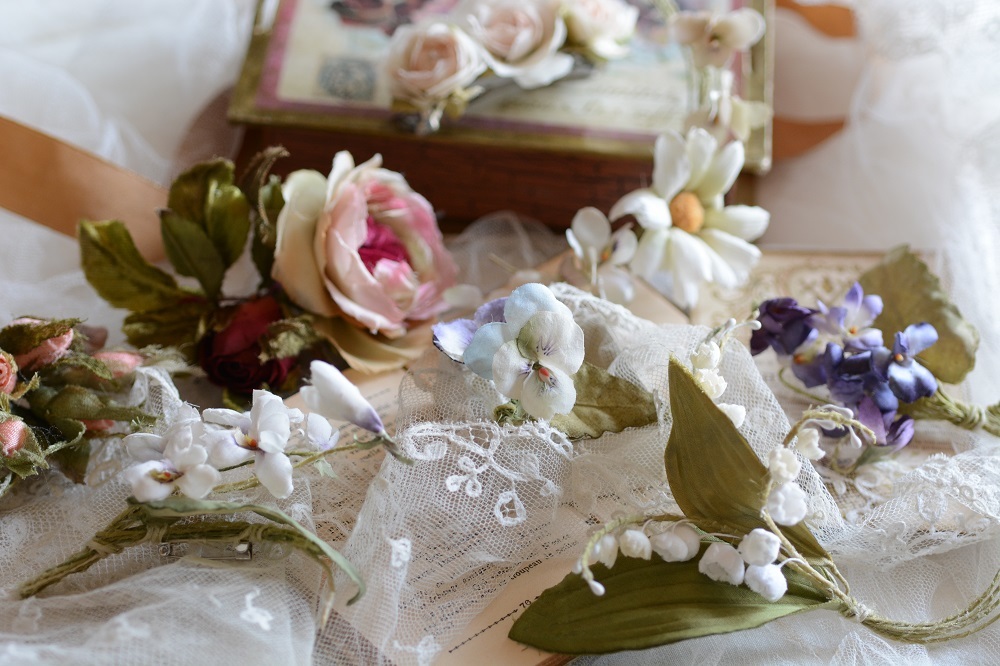 希少　Fioletta's Flowers 布のお花とアンティークに囲まれて Fiolettaメモリアルへ : SERAPHIM blog